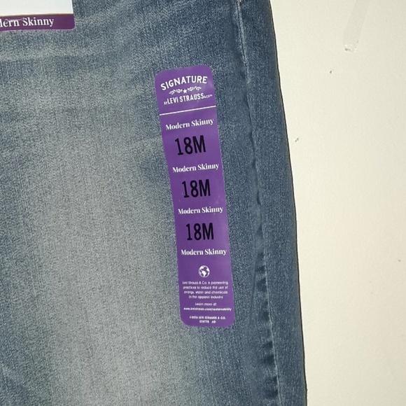 Levi's Jeans - Picture 3 of 8